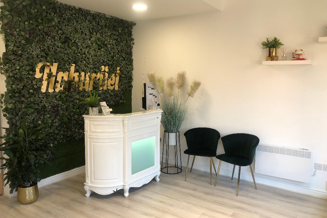 Nahuriiel Nails & Sunbed, Jewellery Quarter, Birmingham