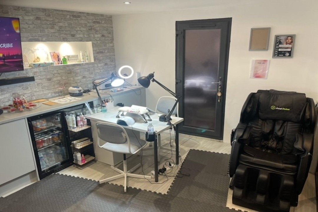 Alex Nails Homebased Venue in Kidbrooke, London Treatwell