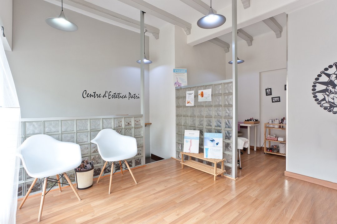 Centre d'Estètica Patricia Valls, Pubilla Cases, Provincia de Barcelona