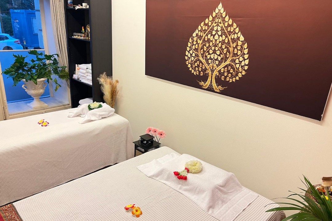 Ranya Thai Massage & Wellness, Kreuzplatz, Zürich