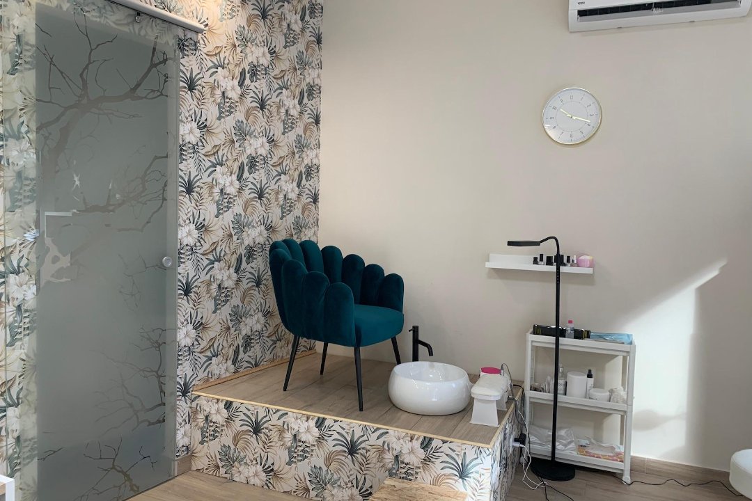 Nails 4 You, Vigna Clara, Roma