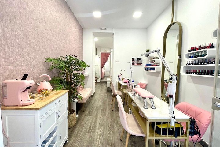 Divine Nails, manicura y uñas en Madrid
