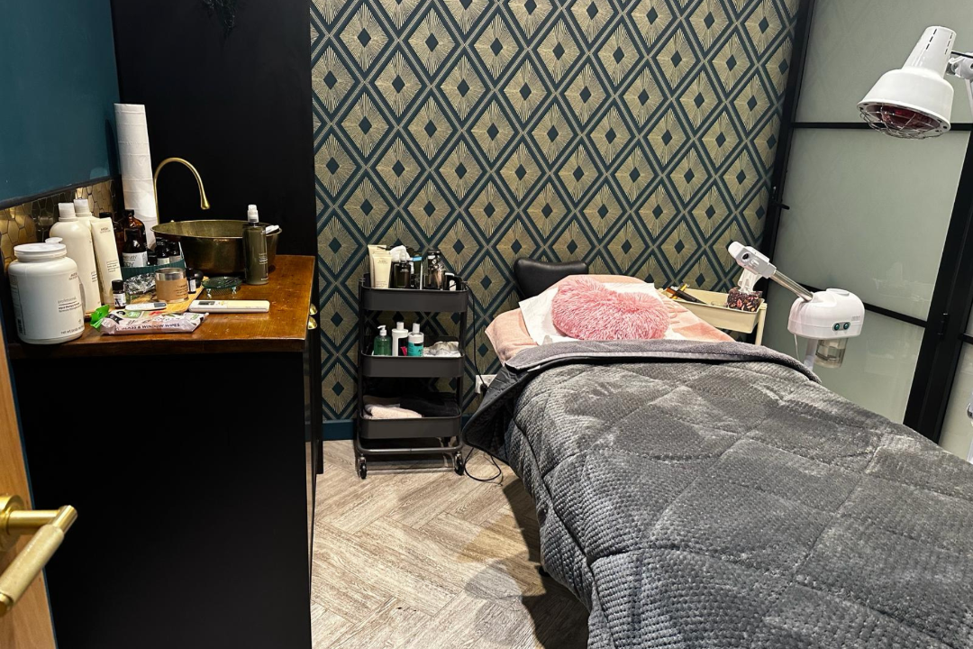 Beauty Seekers, Bagshot, Surrey
