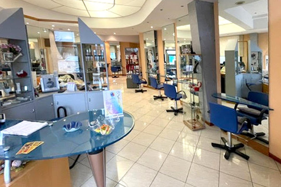 Velair Parrucchieri, Prato