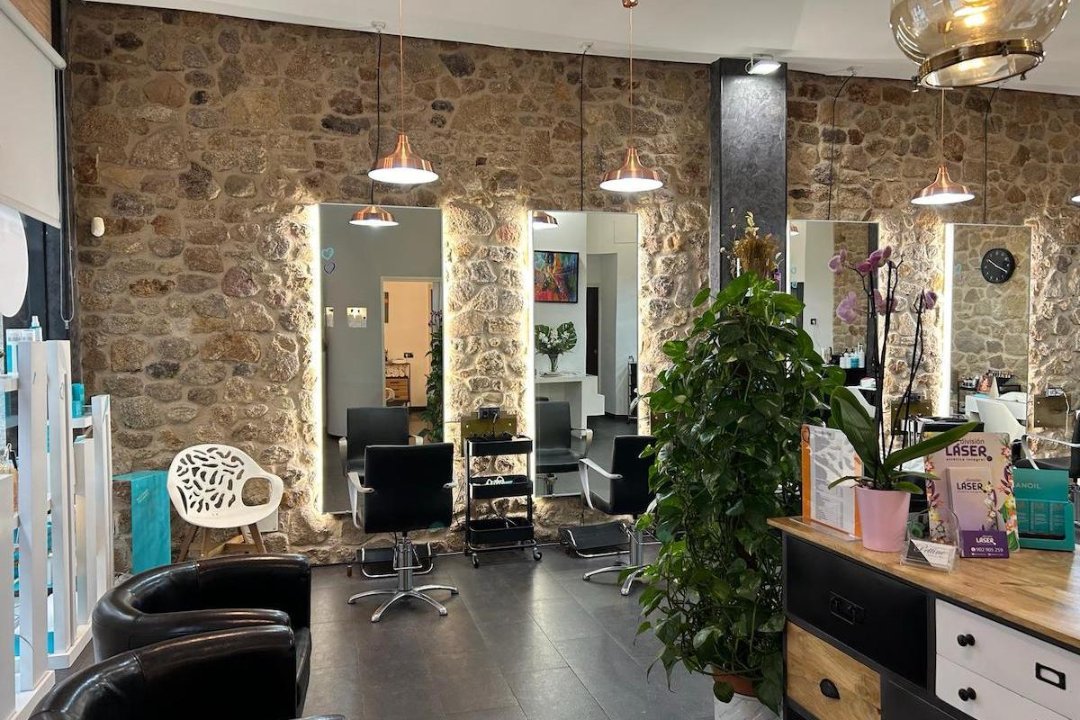 Peluquería y Estética Pettine, A Gaiteira, A Coruña