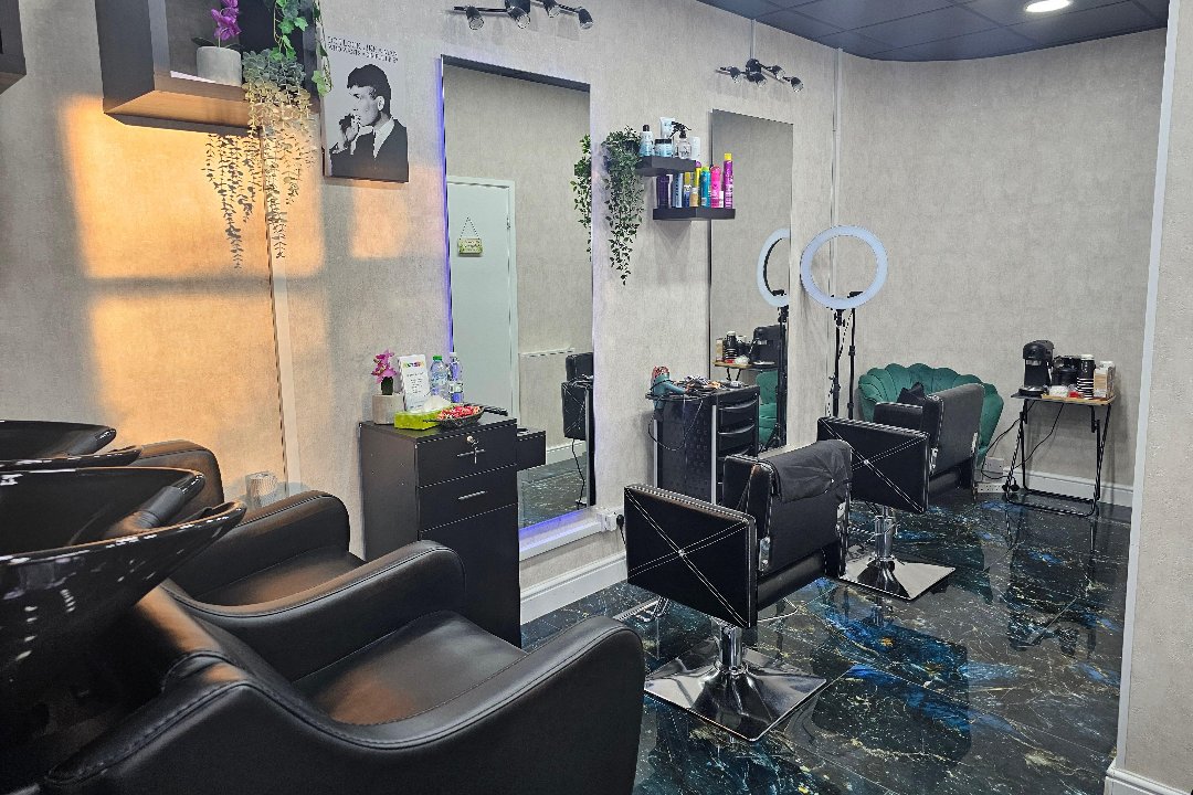 Splash Hair Studio, Edgware, London