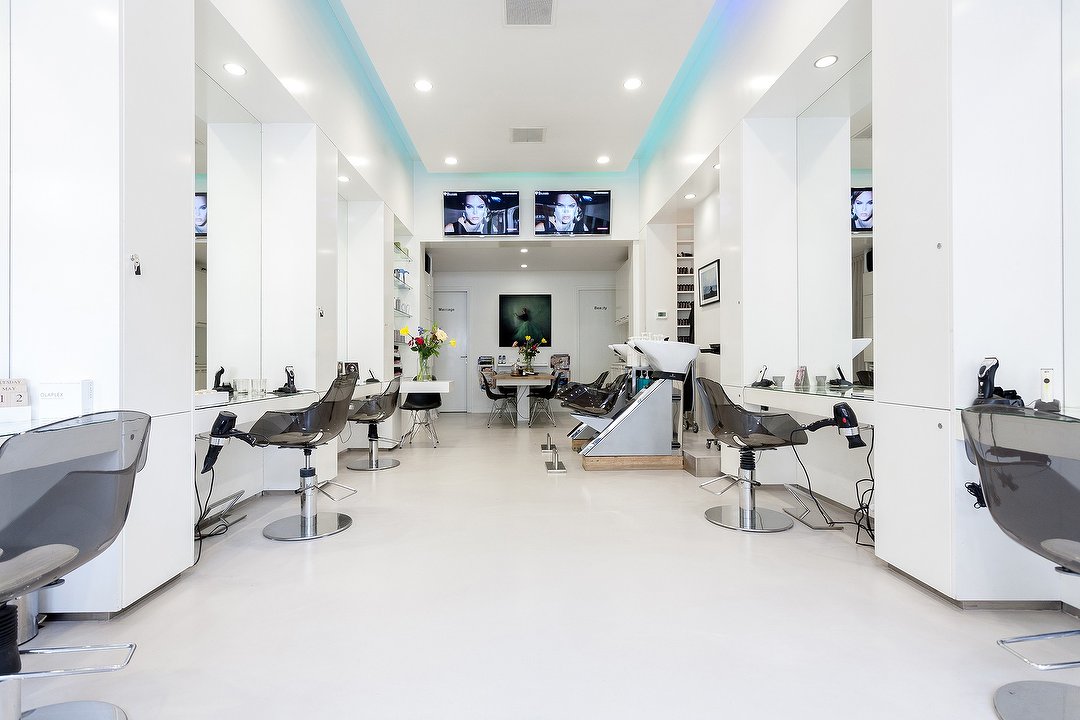 Day and Night Hairdressers, Albert Cuypstraat, Amsterdam