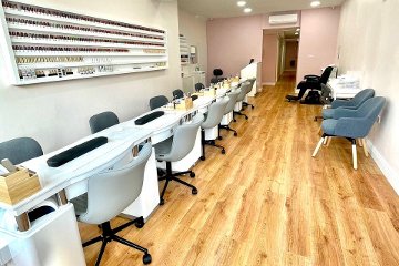 Pretty Nails & Beauty Spa