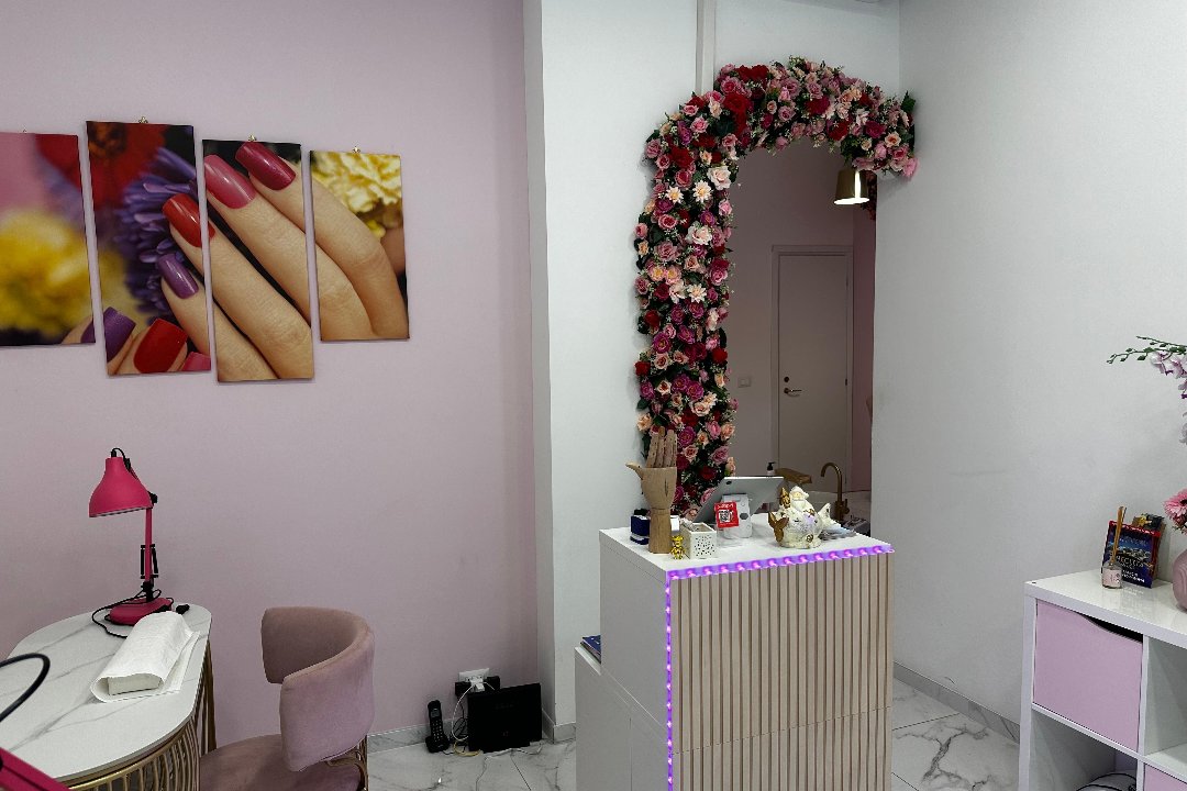Nail Bar Emy, Parco della Caffarella, Roma