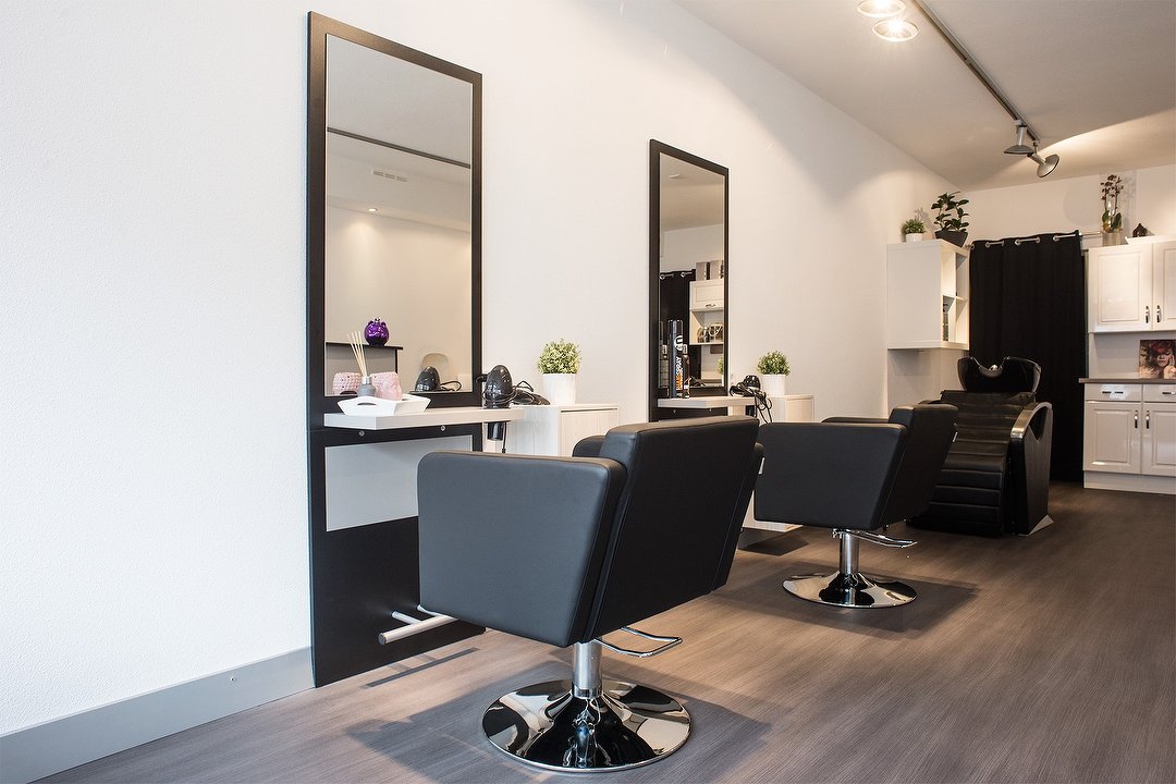 Allhairz & Allfeetz, Broekhovenseweg, Tilburg