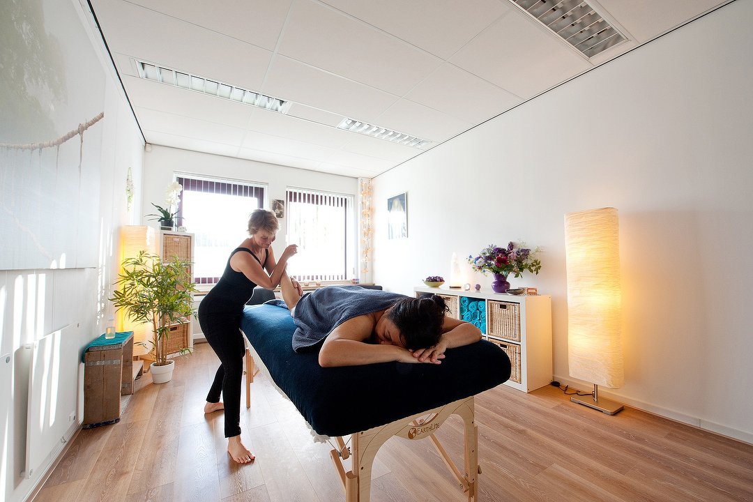 InTouch - Holistische massage, Leiden