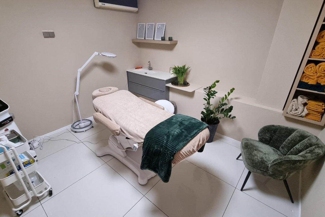 Laser Hair Removal Zone (Amstelveen), Onderuit, Noord-Holland