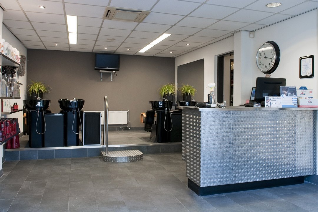 Trendline Kappers Centrum (voormalig Kinghs Hairfashion), Hartweg, Provincie Utrecht