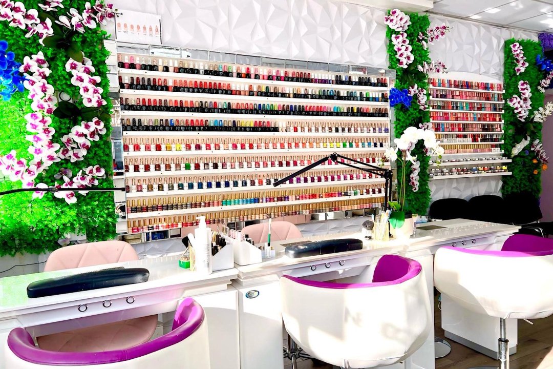 Lily’s Nail Spa, Bartholomew Square, London