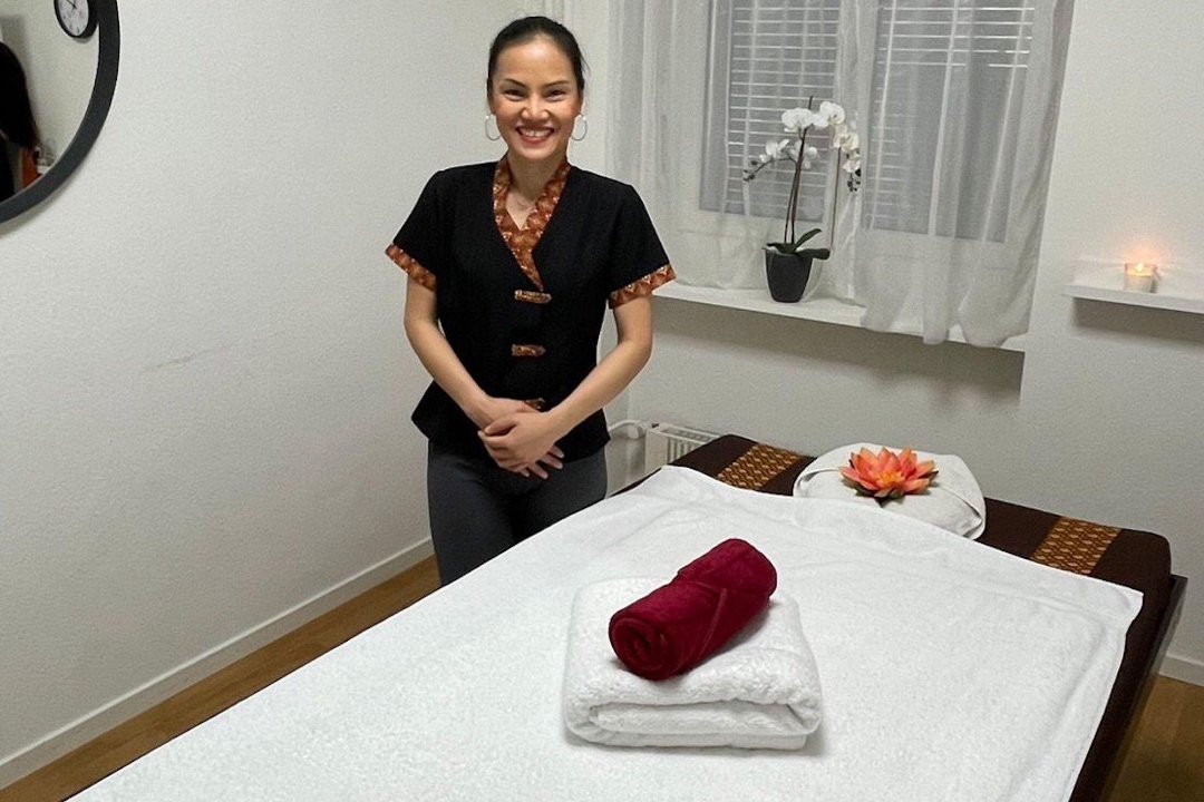 Mola Thai-Massage, Kreis 4, Zürich