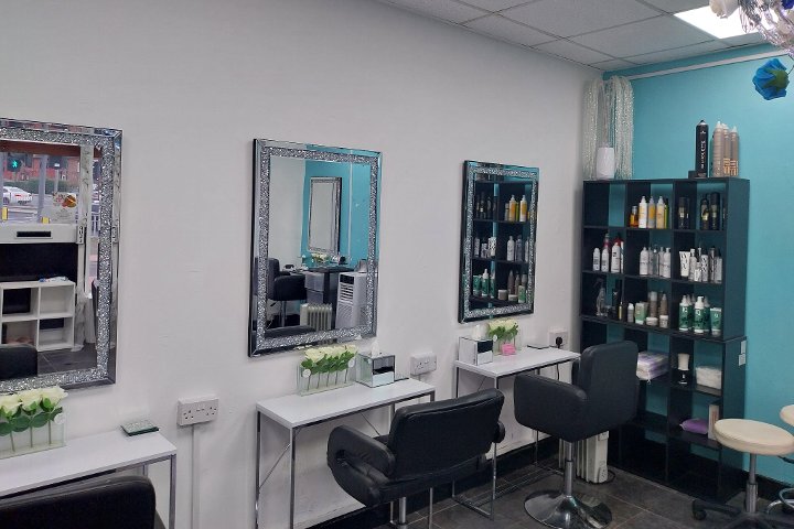 Zeenon Salon - Coiffure Gipton - Photo de galerie - OneBooking
