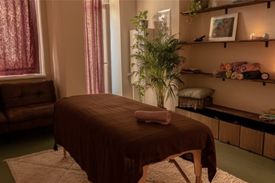 Kuyen Healing - Okerstraße, Neukölln, Berlin