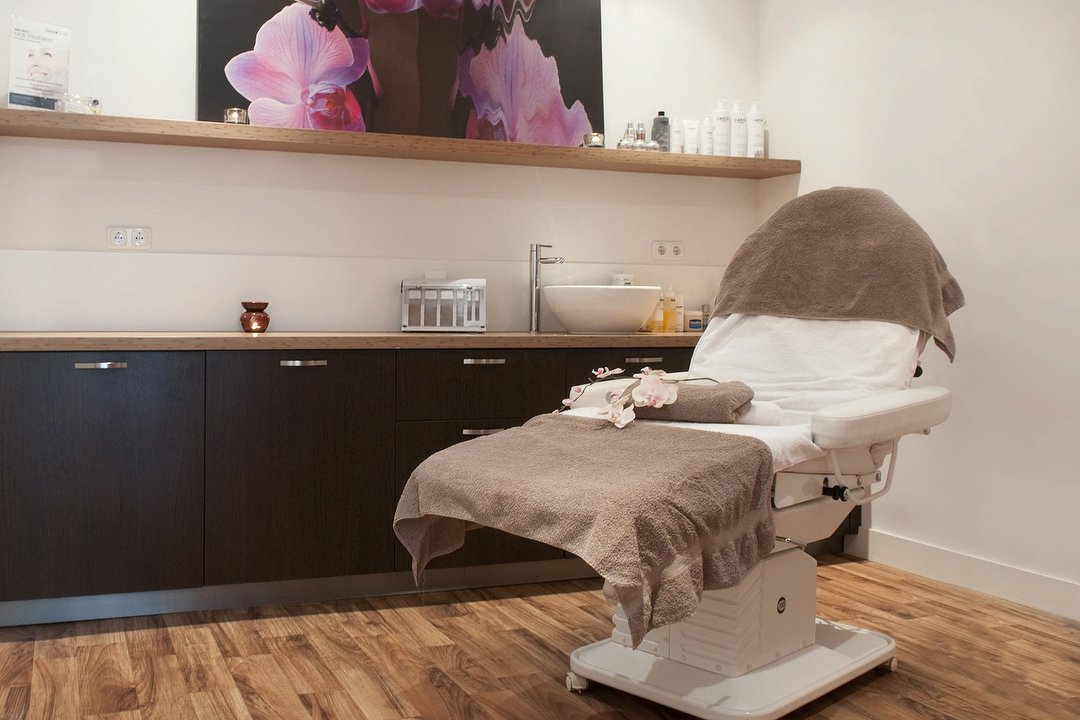 New Skin, Vlierweg, Provincie Utrecht