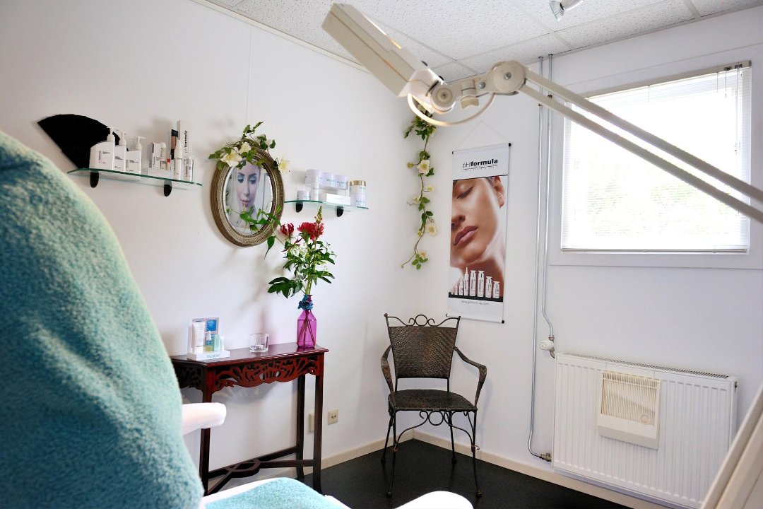 Cosmetique Totale by Cadance, Vlierboomstraat, The Hague