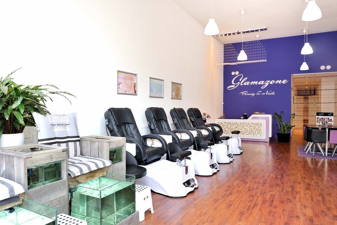 Glamazone Beauty & Nails, Wagenstraat, The Hague