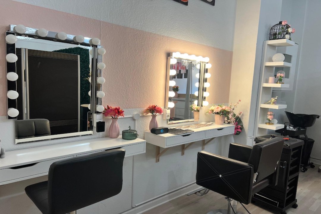 Classyhair by Dora, Wandsbeker Chaussee, Hamburg