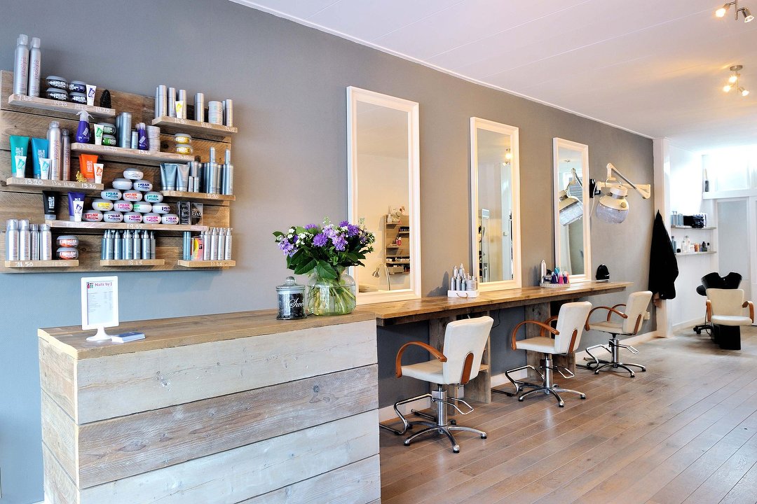 Kapsalon Cissa’s & Rowena's, Thomsonplein, Den Haag