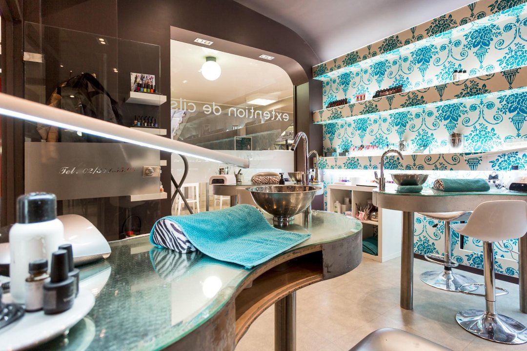 Miss Pretty Nails, Chaussée de Bruxelles, Waterloo